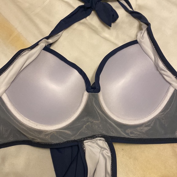 Cupshe Navy One piece cut out bathing suit Size Large - Picture 5 of 6